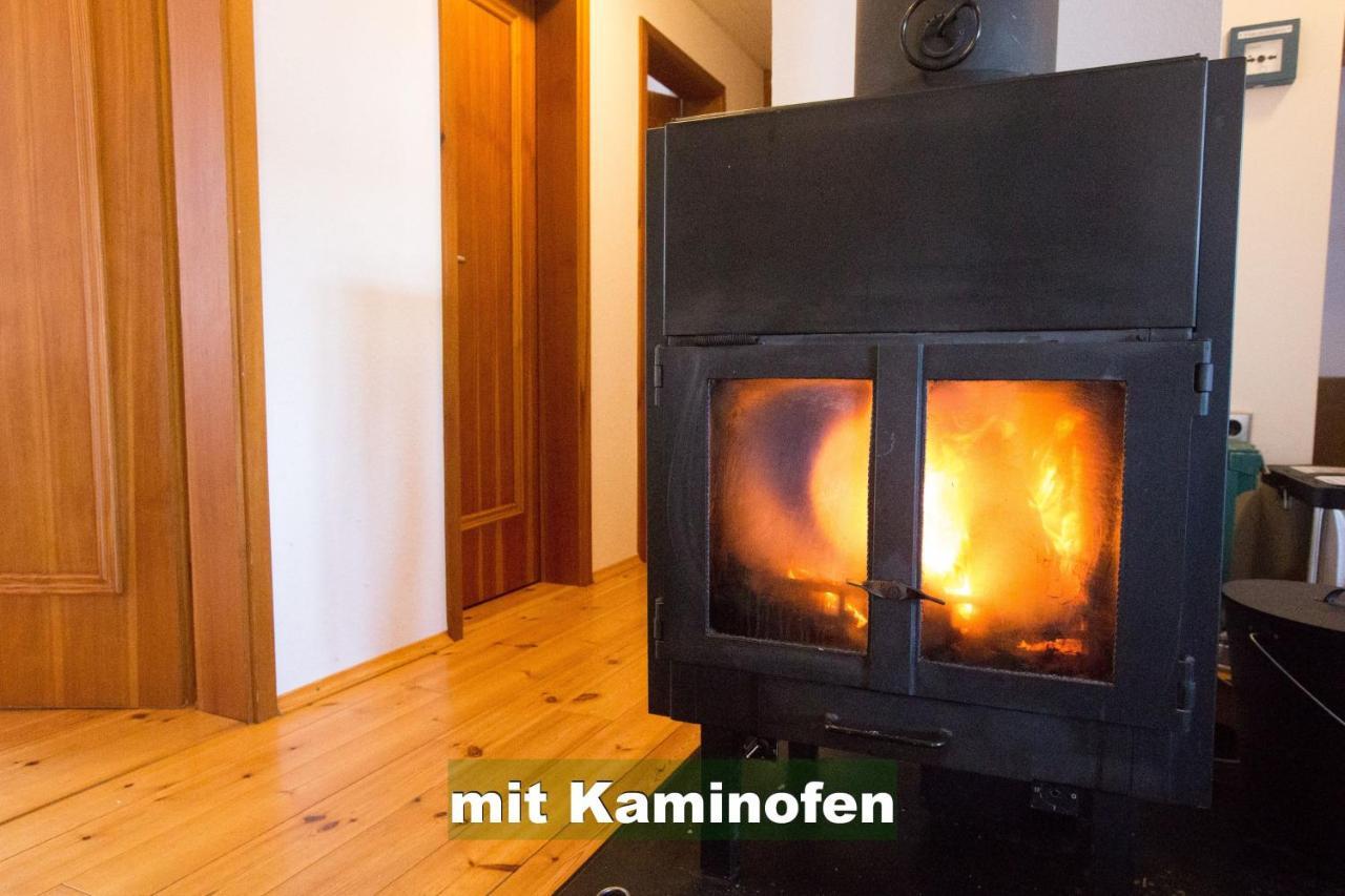 Wohlfuehl-Ferienwohnung 80 Qm, 8 Personen, Aussicht & Heimkino Todtnau Exterior photo